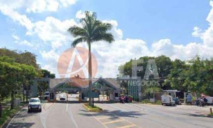 Casa térrea à venda com 6 Dormitórios - Condomínio São Paulo II - Cotia / SP