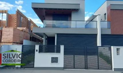 Casa com 3 quartos à venda na Arlindo Isaac da Costa, 165, Lagoa da Conceição, Florianópolis por R$ 2.690.000