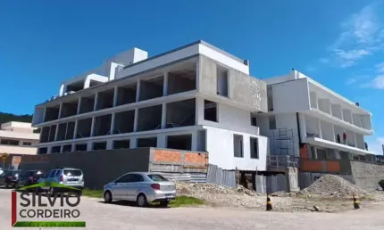 Apartamento à venda na avenida cidade de córdoba, 220, barra da lagoa, florianópolis por r$ 730.000