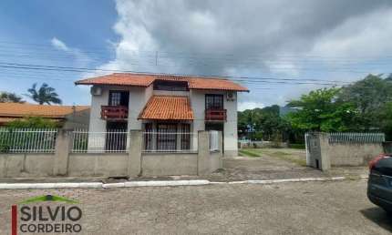 Casa com 6 quartos à venda na Santos Reis, 157, Barra da Lagoa, Florianópolis por R$ 2.500.000