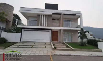 Casa à venda na Rua Mário Avancini, 76, Lagoa da Conceição, Florianópolis por R$ 4.200.000