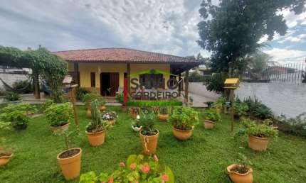 Casa com 5 quartos à venda na Rua Altamiro Barcelos Dutra, 115, Barra da Lagoa, Florianópolis por R$ 2.600.000