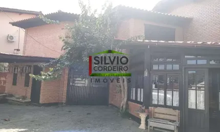 Casa com 3 quartos à venda na Rua João Antônio da Silveira, 423, Lagoa da Conceição, Florianópolis por R$ 1.500.000