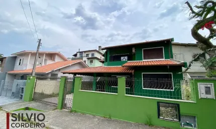 Casa com 3 quartos à venda na Rua Manoel Isidoro da Silveira, 308, Lagoa da Conceição, Florianópolis por R$ 1.790.000