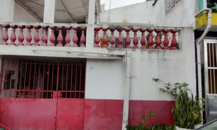 OTIMA CASA, LOCALIZADA A 10 MIN A PÉ ESTAÇÃO PRIMAVERA INTERLAGOS!!!