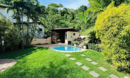 Casa à venda no bairro marinas em angra dos reis/rj