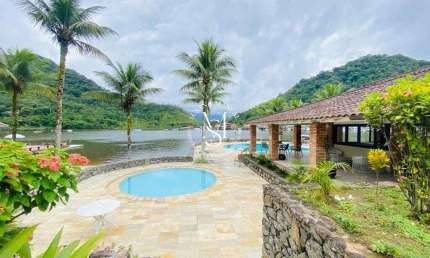 Casa em condomínio fechado com 5 quartos para alugar na Avenida Almirante Júlio César de Noronha, 013 ALUG C, Itanema (Cunhambebe), Angra dos Reis