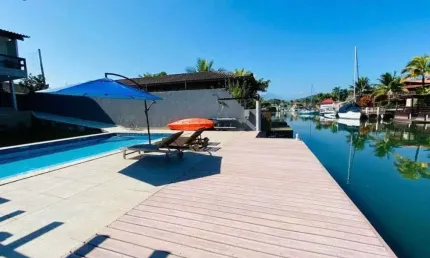Casa em condomínio fechado com 5 quartos à venda na Rua da Enchova, 010 VEND C, Bracuí (Cunhambebe), Angra dos Reis