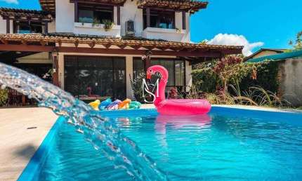 Casa em condomínio fechado com 4 quartos para alugar na Avenida Boulevard Mar Azul, 23, Bracuí (Cunhambebe), Angra dos Reis