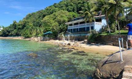 Casa em condomínio fechado com 8 quartos para alugar na Avenida Almirante Júlio César de Noronha, 2, Mombaça, Angra dos Reis