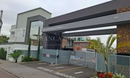 Espetacular Casa Nova em Condomínio no Uberaba – Alto Padrão!