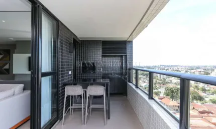 Apartamento com varanda gourmet e 3 vagas no bacacheri!
