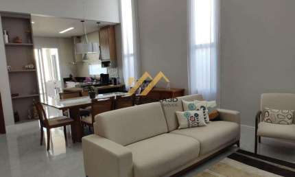 Casa à venda em Indaiatuba, Jardim Residencial Dona Lucilla, com 2 suítes, com 166 m²