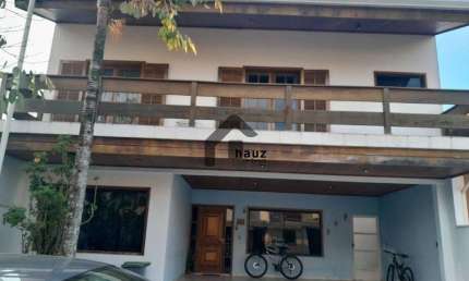 Oportunidade de negócio - Sobrado à venda no Granja Olga I - 3 suites - área gourmet - piscina