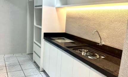 Casa com 4 quartos para alugar na Rua Dom Francisco, Vila Real, Balneário Camboriú