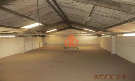 Barracão / Galpão / Depósito com 1 sala para alugar na Rua Rodrigo Silva, 103, Macuco, Santos
