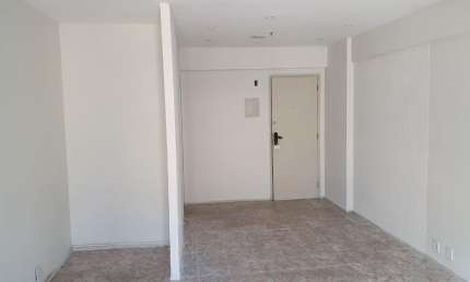 Sala comercial com 1 sala para alugar na Rua Yolanda Saad Abuzaid, 150, Alcântara, São Gonçalo
