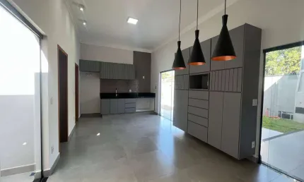 Linda casa com 3 suítes, piscina, bairro alto paraíso