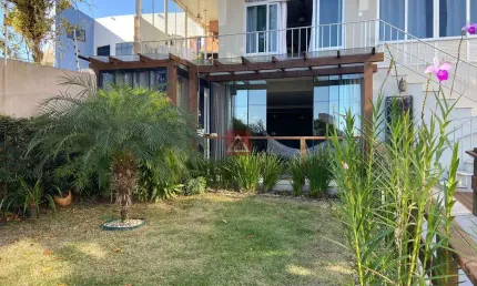 CASA DE 510m² COM CINCO QUARTOS E VISTA MAR NA GERAL DO ABRAÃO