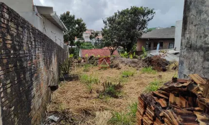 Terreno à venda na Rua Moura, 183, Barreiros, São José