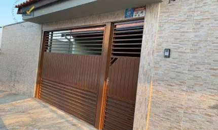 Casa com 3 dormitórios à venda, 193 m² por R$ 799.000,00 - Jardim Celani - Salto/SP
