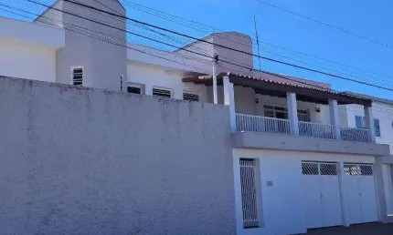 Casa com 3 dormitórios à venda, 259 m² por R$ 720.000,00 - Vila Romão - Salto/SP