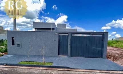 **CASA EM SÃO JOSÉ DO RIO PRETO** 02 DORMITÓRIOS SENDO 01 SUÍTE, COM INFRAESTRUTURA E QUINTAL AMPLO, por: