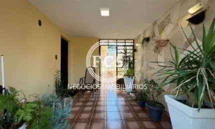 Casa com 5 quartos à venda na Rua Porto Carrero, Campestre, Santo André