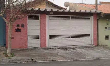 Casa com 2 quartos à venda na Rua Doutor Raimundo Nina Rodrigues, 162, Residencial Santa Madre Paulina, Salto por R$ 300.000