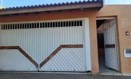 Casa com 2 quartos à venda na Rua Doutor Carlos da Silva Lazcaz, 268, Residencial Santa Madre Paulina, Salto por R$ 329.000