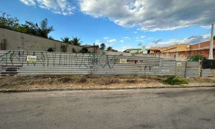Terreno à venda na Rua Vaticano, Jardim Saltense, Salto por R$ 430.000