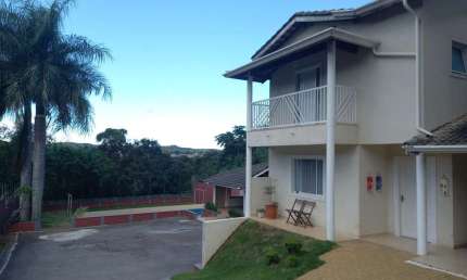 Casa com 3 quartos à venda na Rua Felício Helito, 230, Vila Aparecida, Bragança Paulista por R$ 700.000