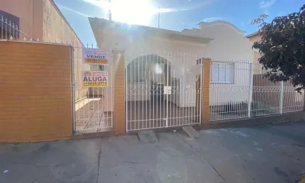 Casa com 3 quartos à venda na Rua Doutor Barros Júnior, 158, Centro, Salto por R$ 625.000