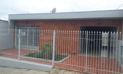 Casa com 2 quartos à venda na Rua Pio XII, 438, Vila Teixeira, Salto por R$ 500.000