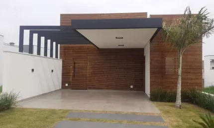 Casa em condomínio fechado com 3 quartos à venda na Rua Henércio Brunelli, 372, Village Moutonnée, Salto por R$ 700.000