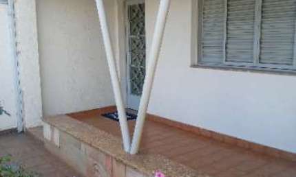 Casa com 2 quartos à venda na Rua Tiradentes, 446, Vila Teixeira, Salto por R$ 780.000