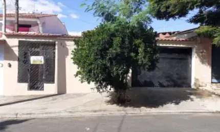 Casa com 2 quartos à venda na Rua Octávio da Ros, 86, Parque Residencial Rondon, Salto, 250 m2 por R$ 430.000