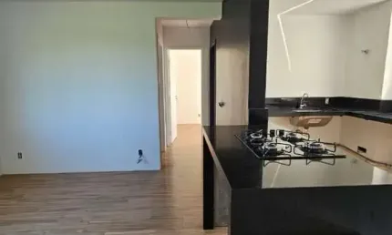 Apartamento à venda em salto-sp, jardim santa lúcia: 2 quartos, sala, banheiro, 2 vagas de garagem, 45m².