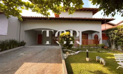Casa à venda em condomínio alto padrão com 4 dormitórios e 210m² - Bertioga/SP