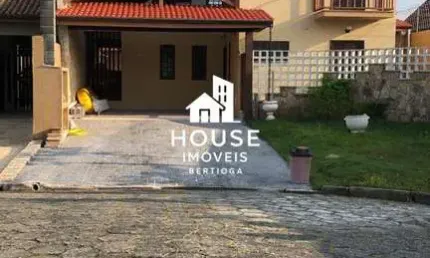 CASA EM CONDOMÍNIO À VENDA 4 DOMITÓRIOS 4 BANHEIROS 6 VAGAS EM BERTIOGA/SP