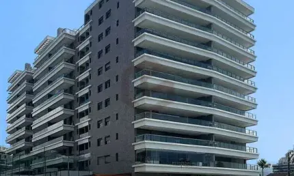 Vista Incrível de Frente para o Mar – Praia da Enseada, Bertioga/SP