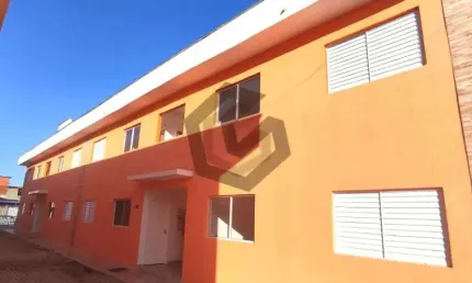 Villágio Térreo com Quintal no Coração do Maitinga – Rio da Praia, Bertioga/SP
