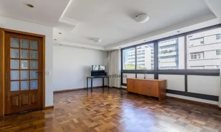 Apartamento com 3 quartos à venda na Rua Vinte e Quatro de Outubro, 700, Moinhos de Vento, Porto Alegre por R$ 1.049.000