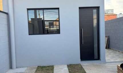 Casa Térrea para Venda em Mogi das Cruzes, Jardim Layr, 2 dormitórios, 1 suíte, 2 banheiros, 1 vaga