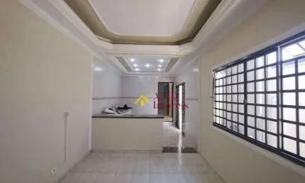 Casa com 3 dormitórios para alugar, 113 m² por R$ 2.643,29/mês - Vila Rezende - Piracicaba/SP