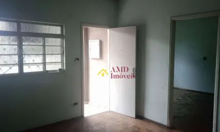 Casa à venda no Bairro Algodoal com 3 dormitórios, quintal grande.