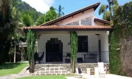 Casa com 5 quartos à venda no Pereque-Mirim, Ubatuba 