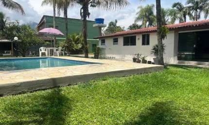 Excelente casa à venda na Maranduba, estudo troca com casa na região central de Ubatuba