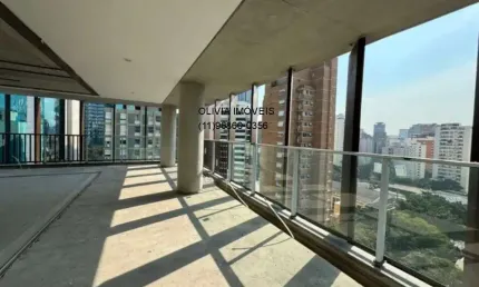 Apartamento de alto padrão com 209m² com 3 suítes, varanda ampla com vista, 3 vagas e depósito privativo, no itaim.