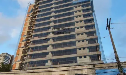 Apartamento com 128mts  2 suítes, hall privativo, wc de serviço, varanda gourmet, 2 vagas em Pinheiros.